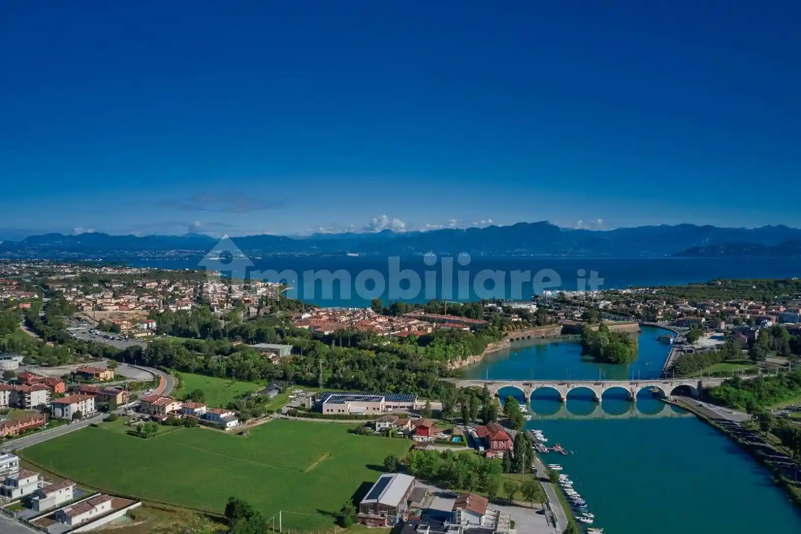 Appartamento in affitto a Peschiera del Garda