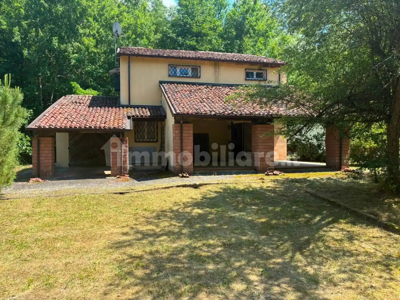 Villa in vendita a Gropparello