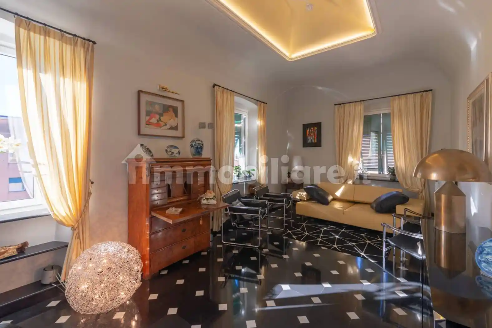 Appartamento in vendita a Genova