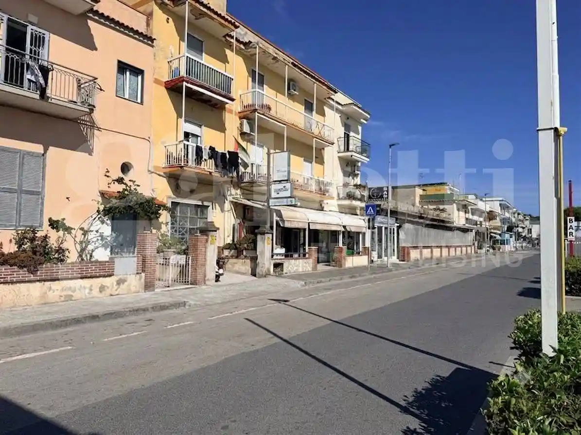 Appartamento in vendita a Bacoli
