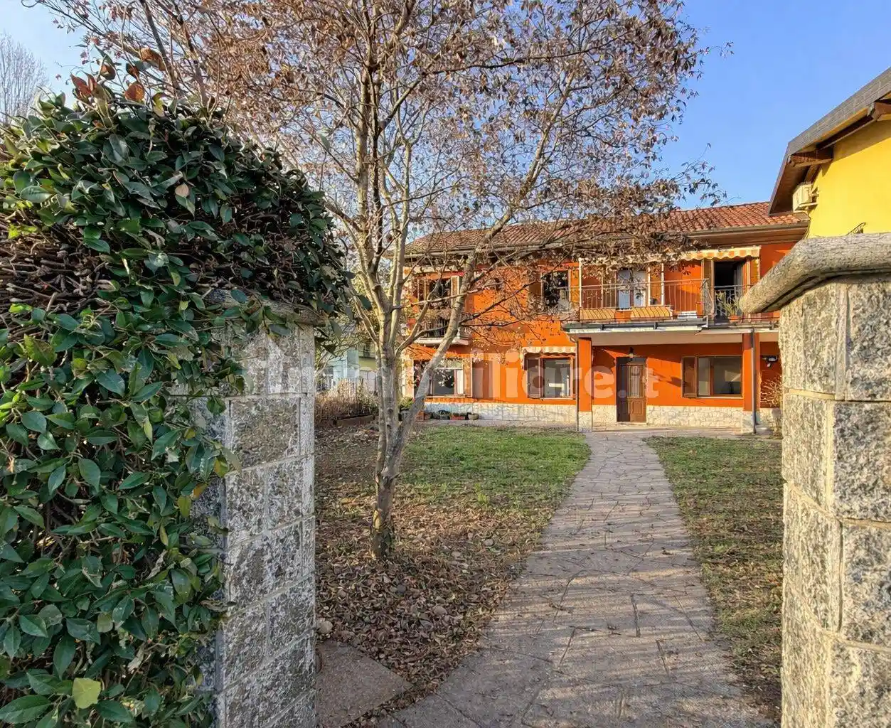 Villa in vendita a Arona