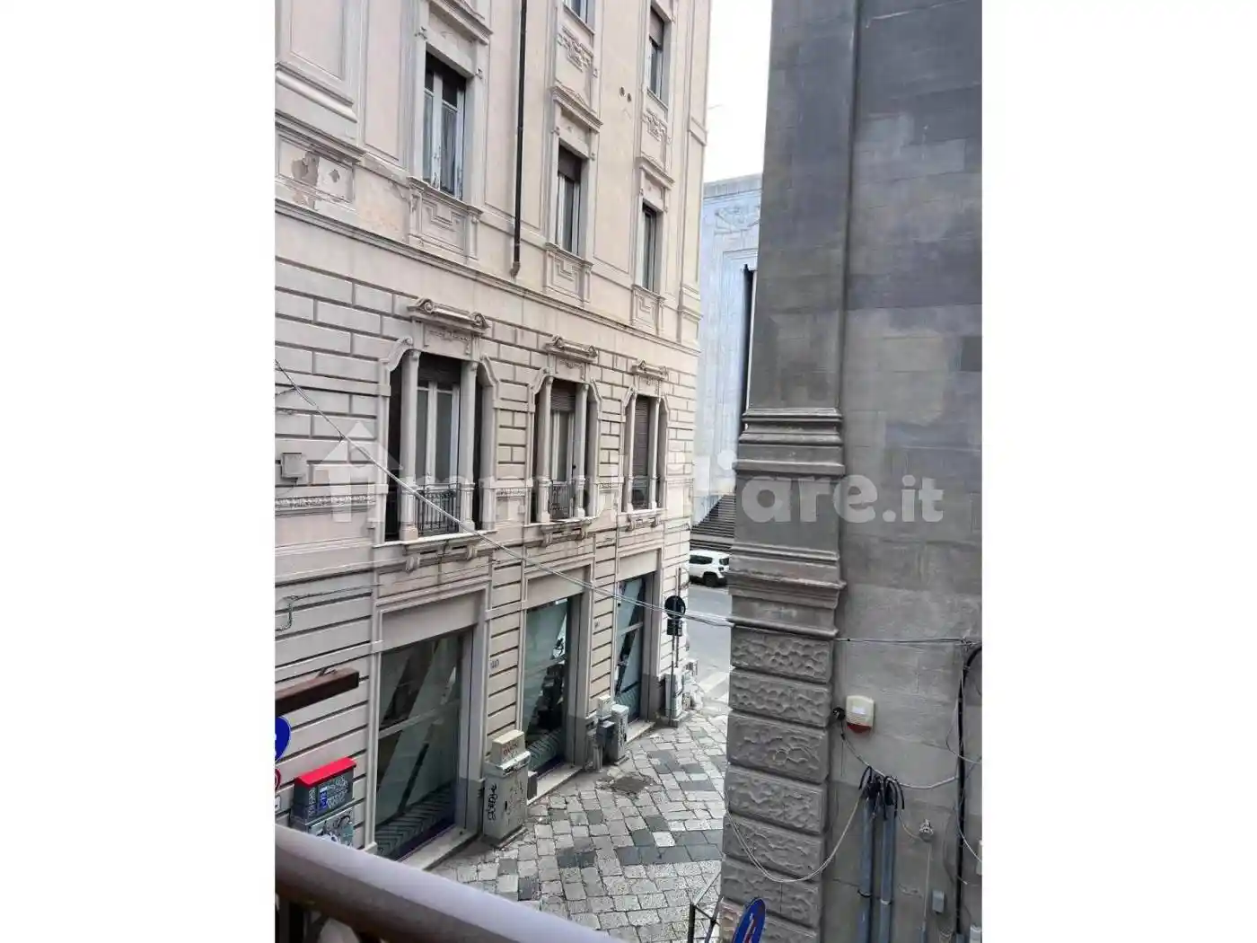 Palazzo - Edificio in vendita a Palermo