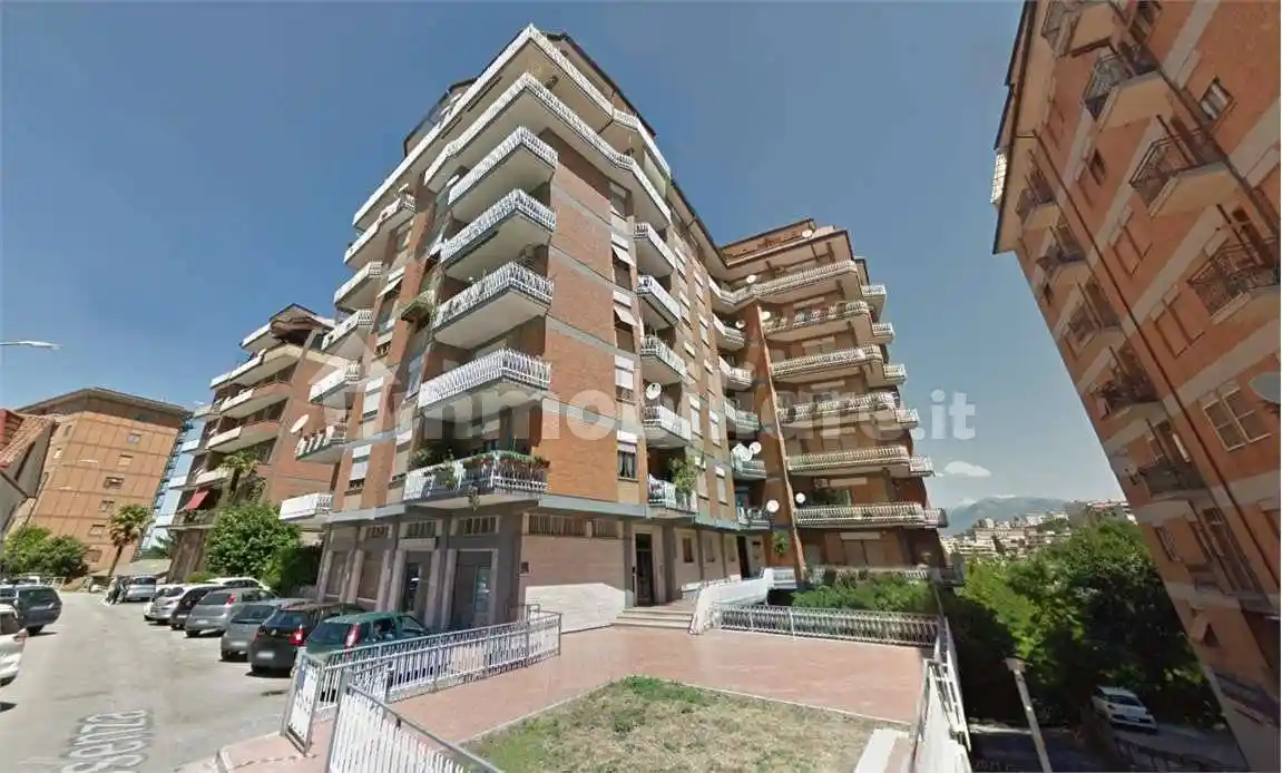 Appartamento in vendita a Frosinone