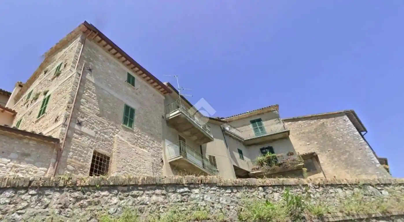 Casa indipendente in vendita a Giano dell'Umbria