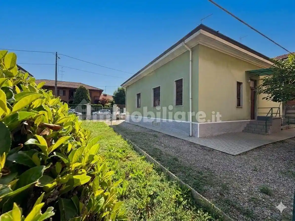 Villa in vendita a Magenta