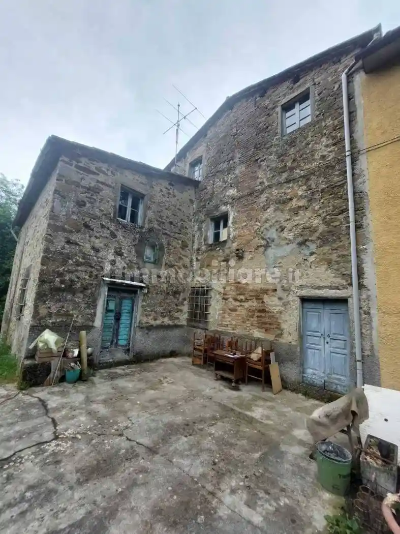 Rustico - Casale in vendita a Vernio