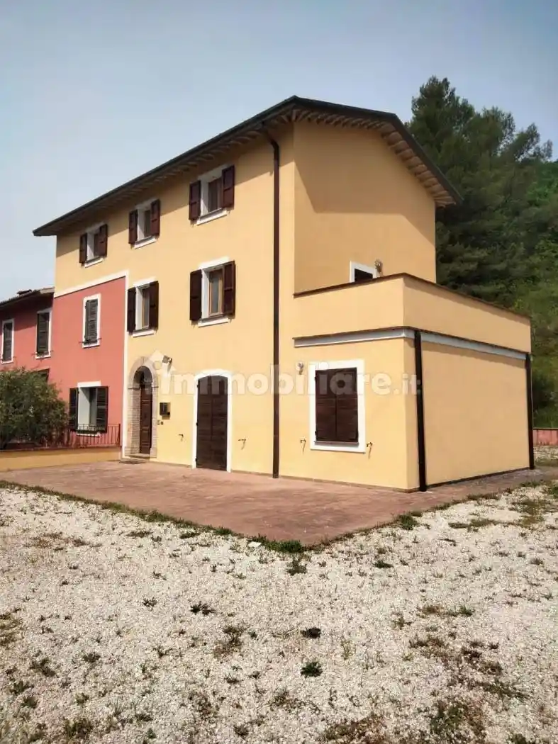 Rustico - Casale in vendita a Nocera Umbra