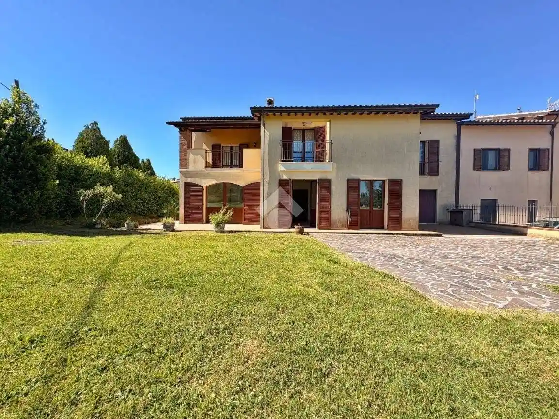 Villa in vendita a Nocera Umbra