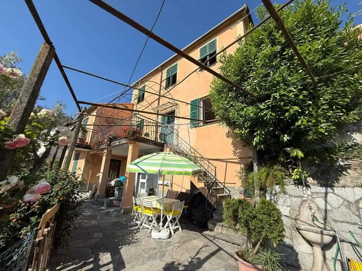 Appartamento in vendita a Genova