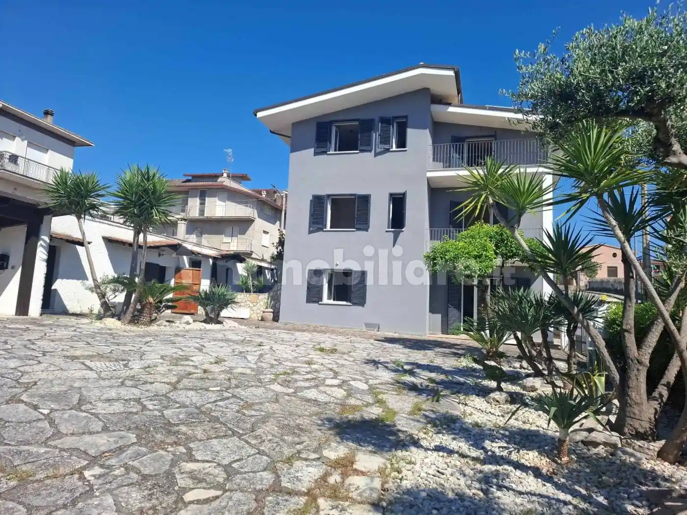 Villa in vendita a Nereto