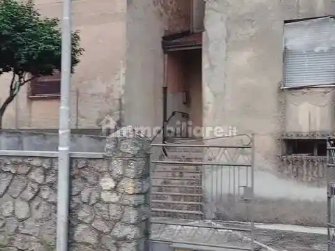 Appartamento in vendita a Torre di Ruggiero
