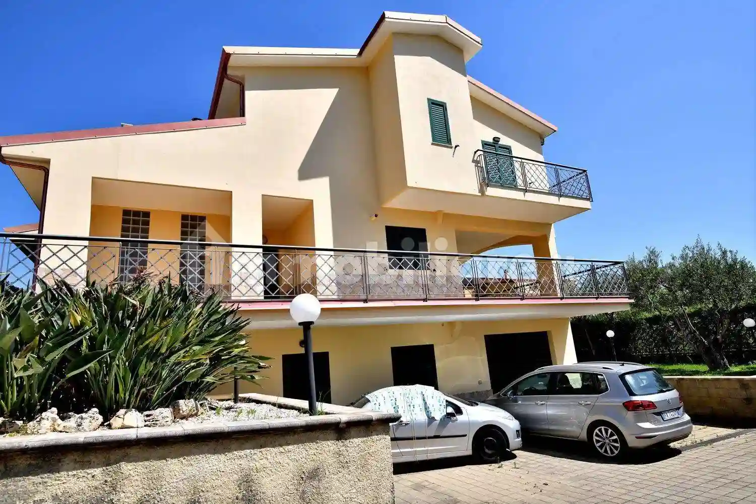 Villa - foto 2