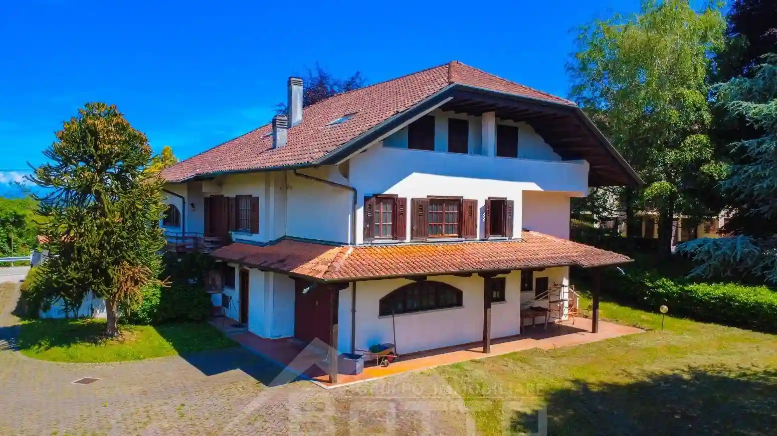 Villa - foto 2