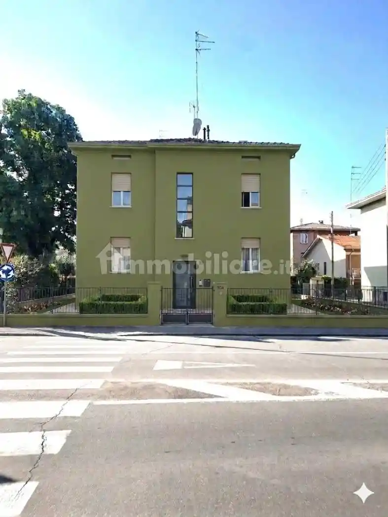 Villa in vendita a Parma