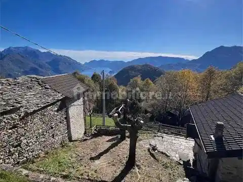 Rustico - Casale in vendita a Plesio