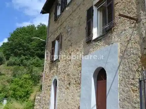 Villa in vendita a Bajardo