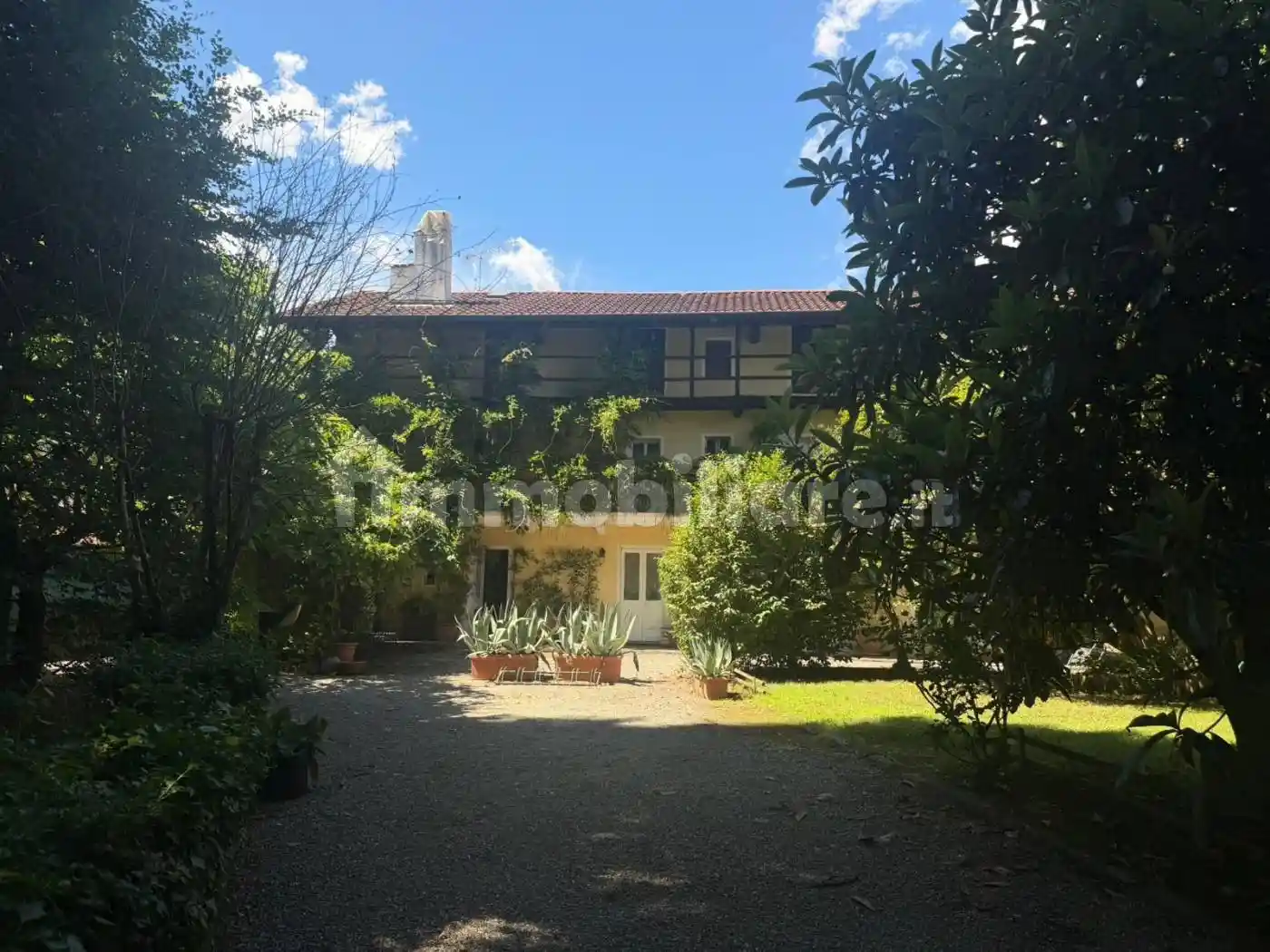 Villa in vendita a Castelletto Sopra Ticino