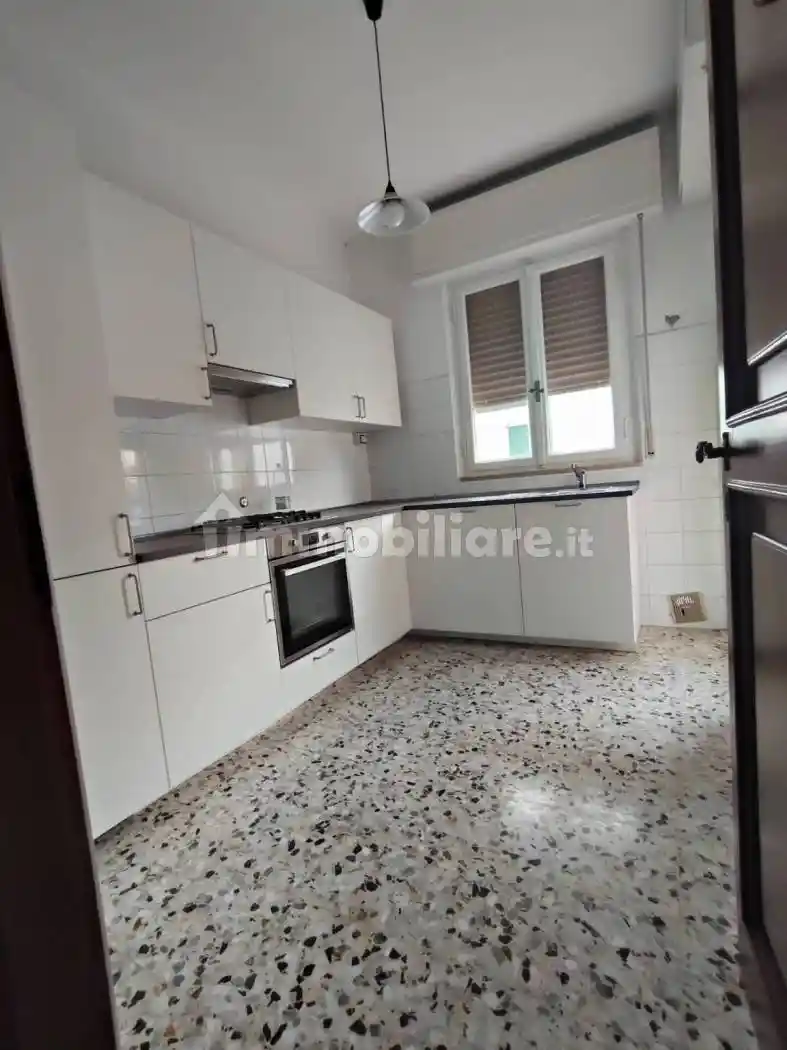 Casa indipendente in affitto a Pisa