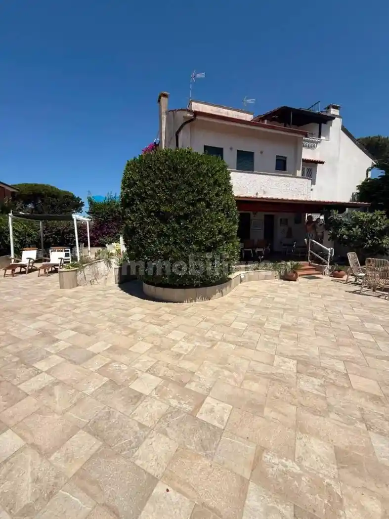 Casa indipendente in vendita a Terracina