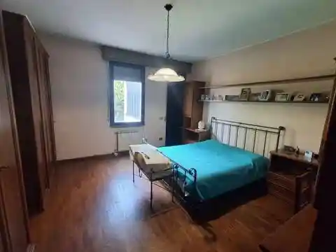Villa in vendita a Correggio
