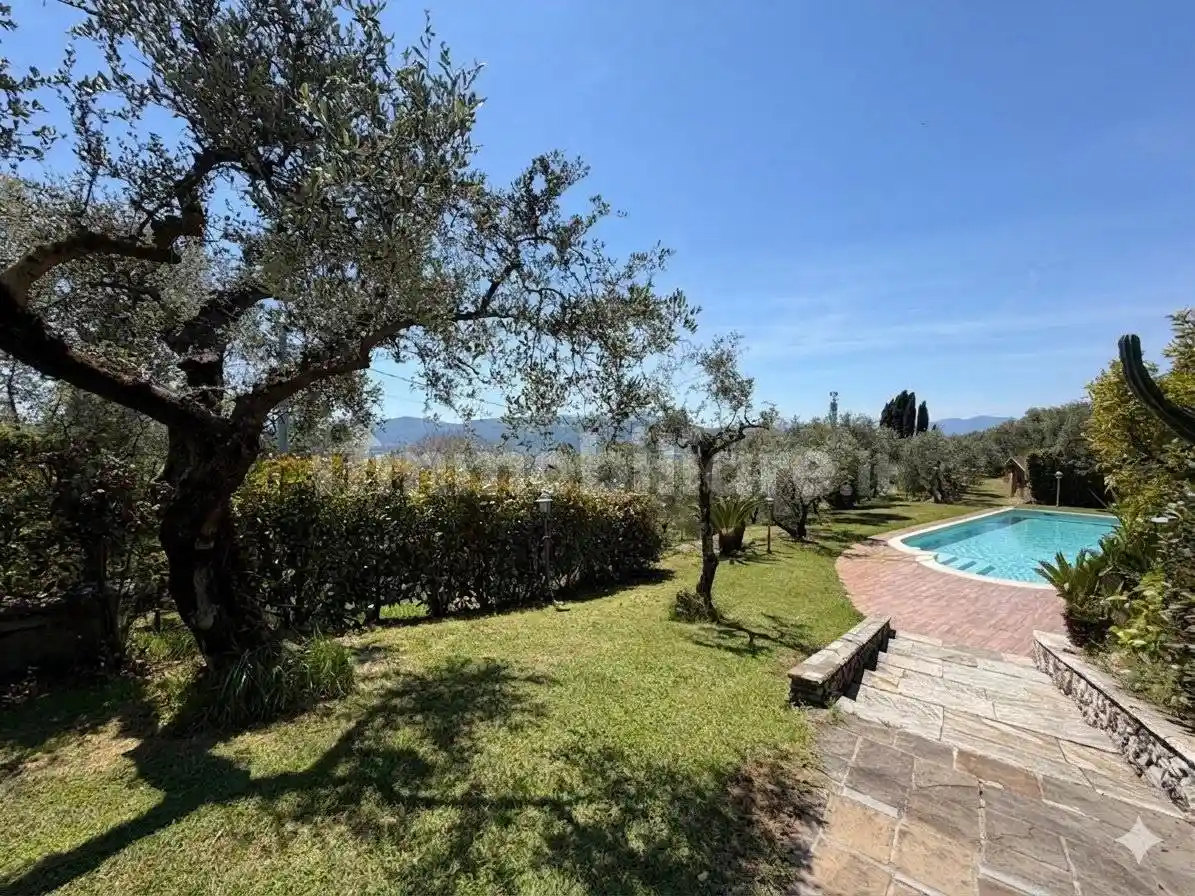 Villa in vendita a Fosdinovo