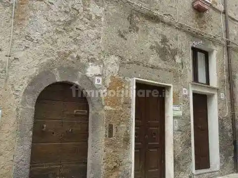 Appartamento in vendita a Barbarano Romano