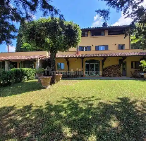 Villa in vendita a Firenze