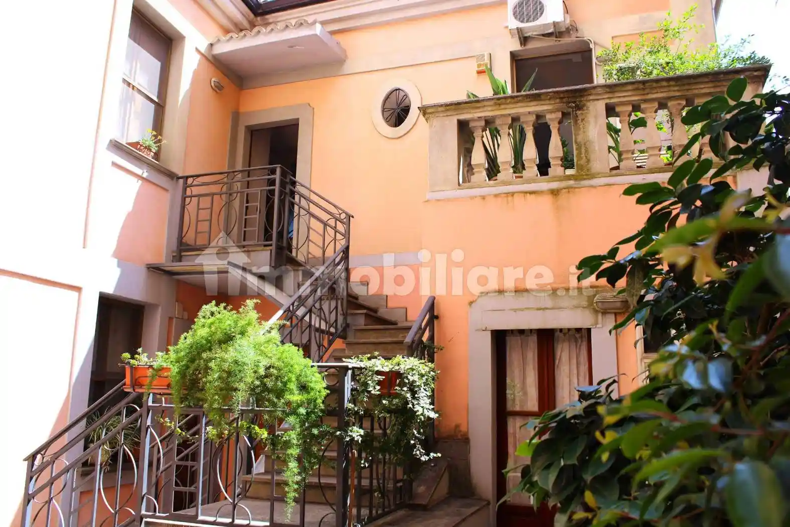 Casa indipendente in vendita a Catanzaro