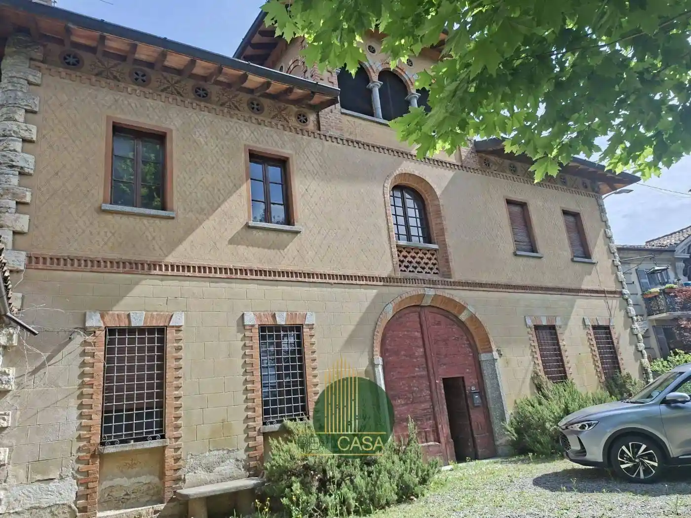 Villa in vendita a Albese con Cassano