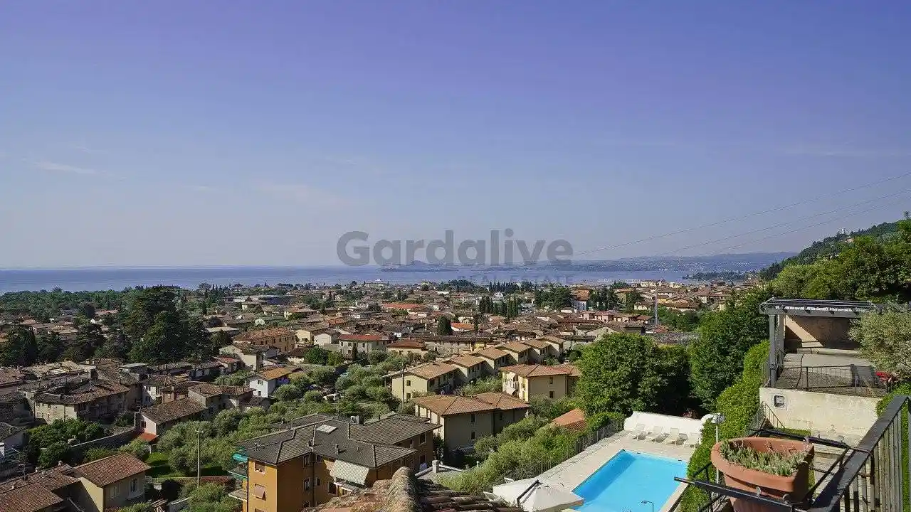 Appartamento in vendita a Toscolano-Maderno
