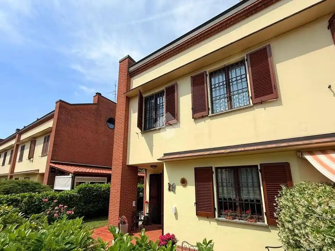 Villetta a schiera in vendita a Villasanta
