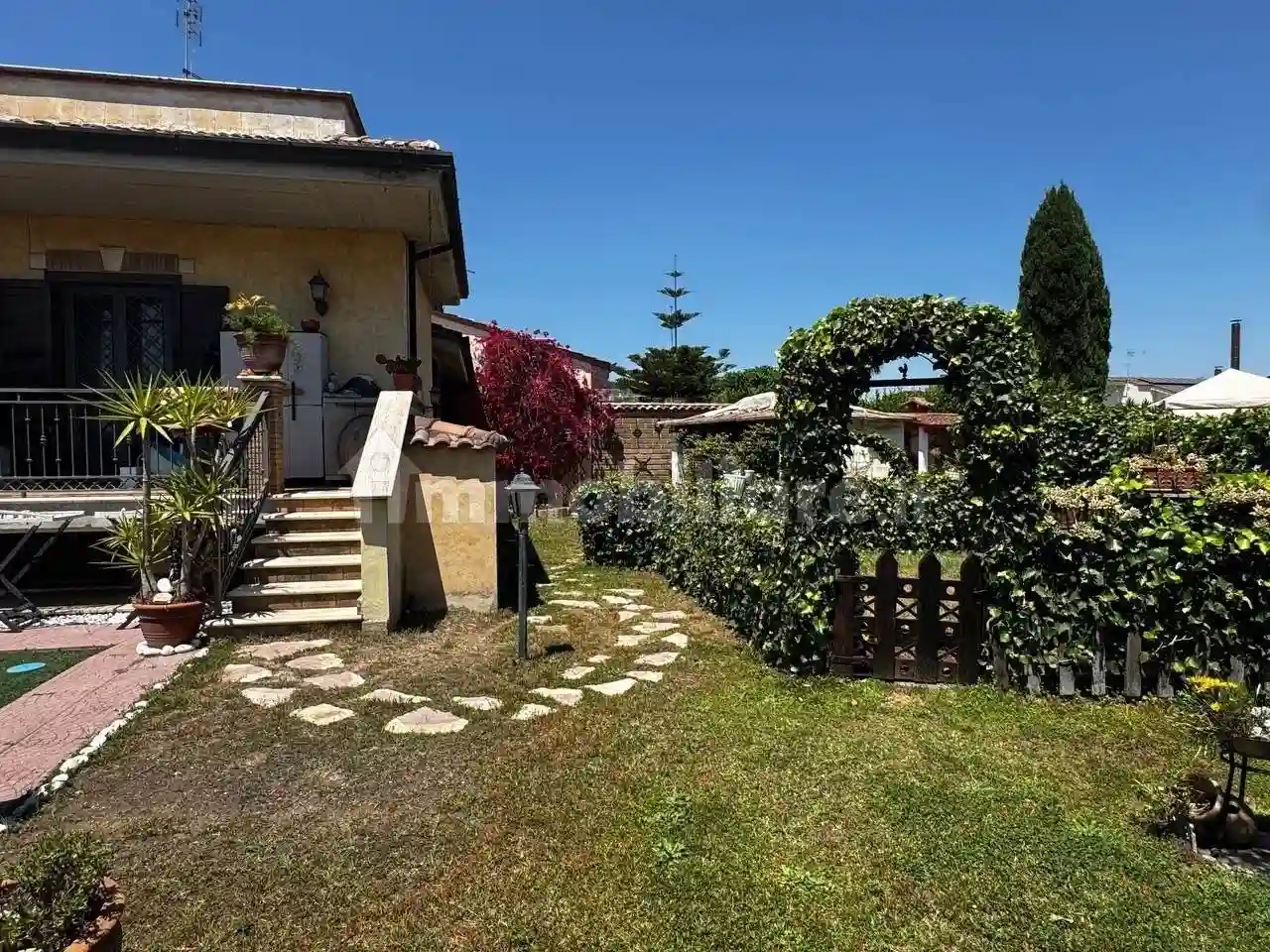 Villa - foto 3