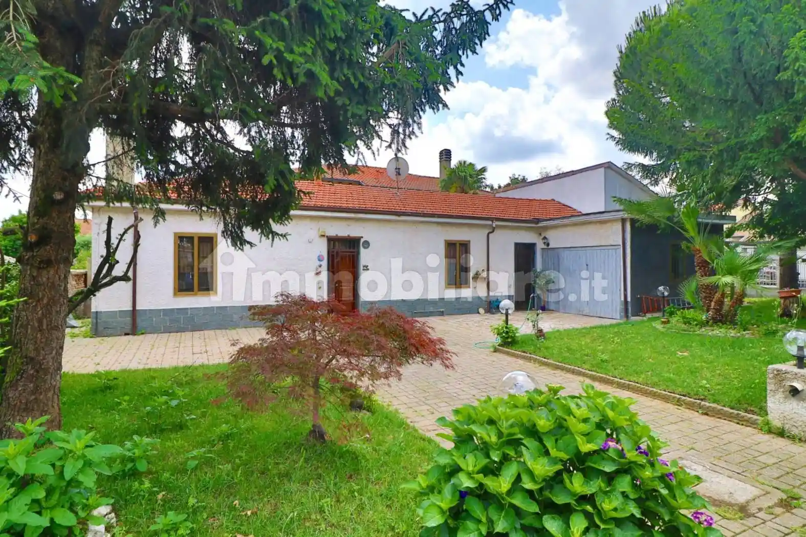 Villa in vendita a Legnano