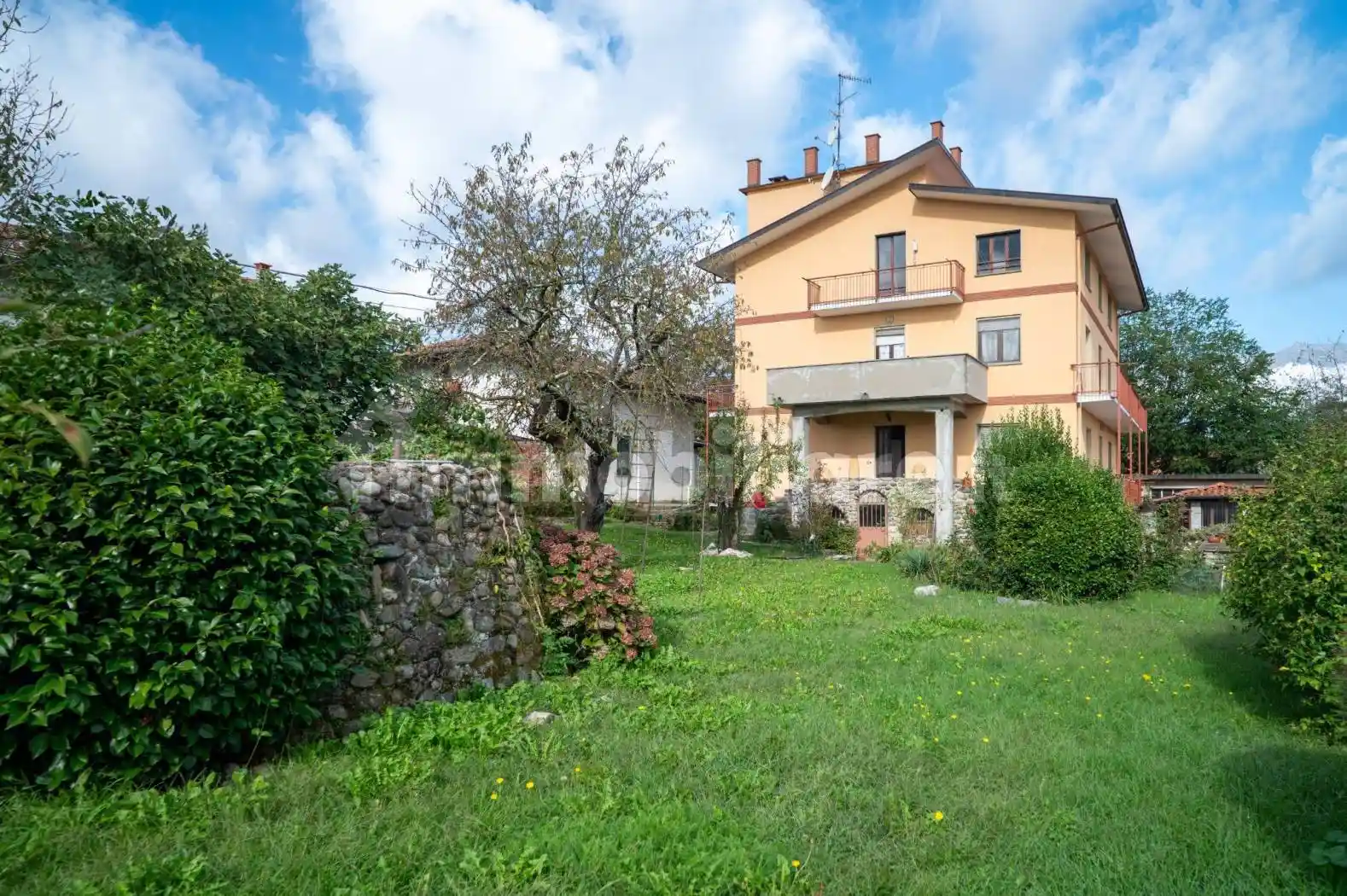 Appartamento in vendita a Zubiena