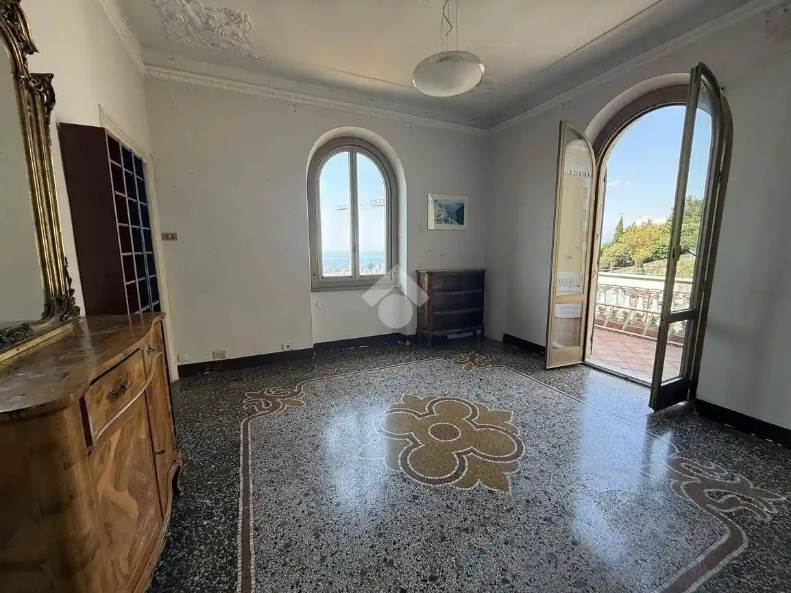 Appartamento in vendita a Genova