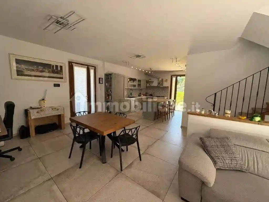 Villetta a schiera - foto 2