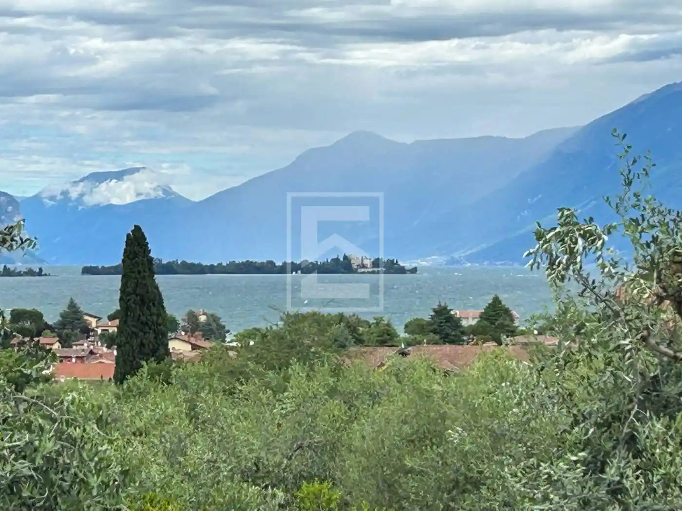 Villa in vendita a Manerba del Garda