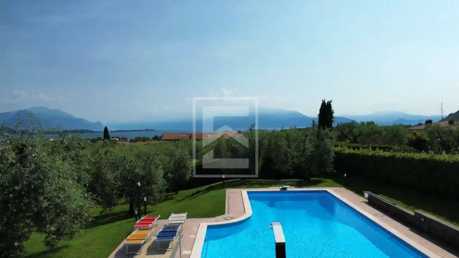 Villa - foto 2