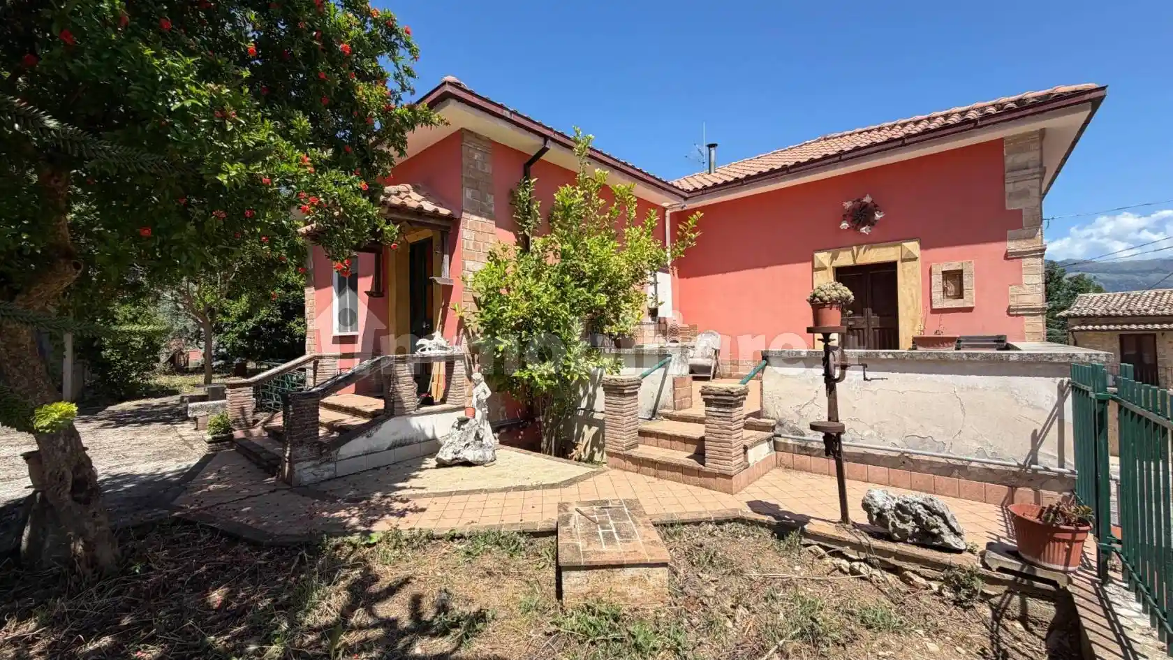 Villa in vendita a Isola del Liri