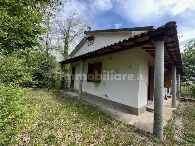 Villetta a schiera in vendita a Marliana