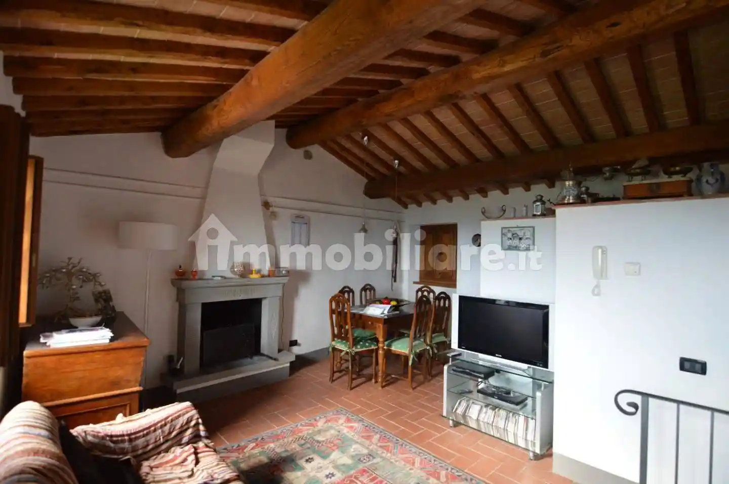 Casa indipendente in vendita a Massa e Cozzile
