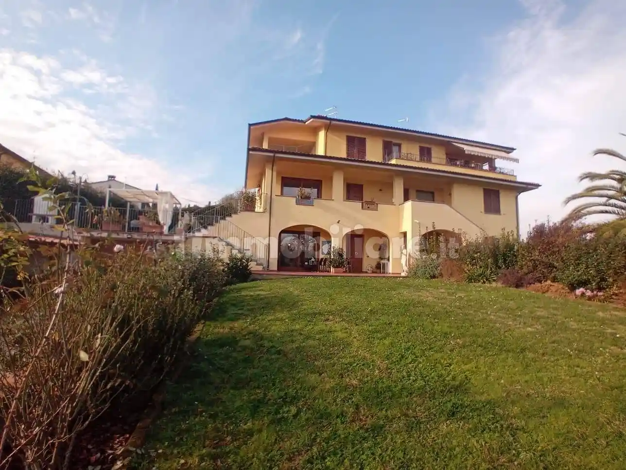 Casa indipendente in vendita a Uzzano
