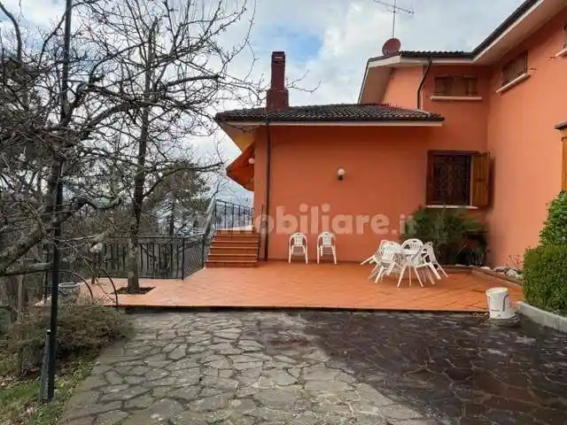 Villa in vendita a Marliana