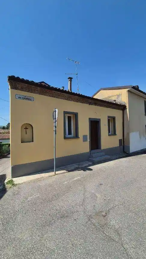 Casa indipendente in affitto a Godiasco Salice Terme