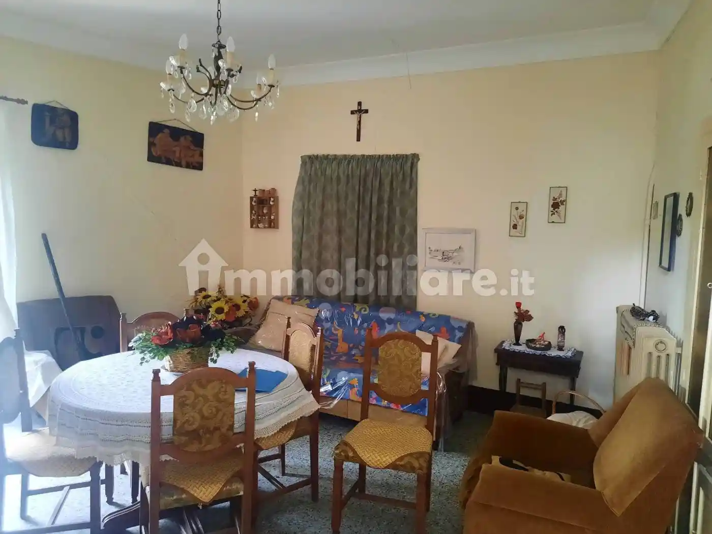 Casa indipendente in vendita a Farindola