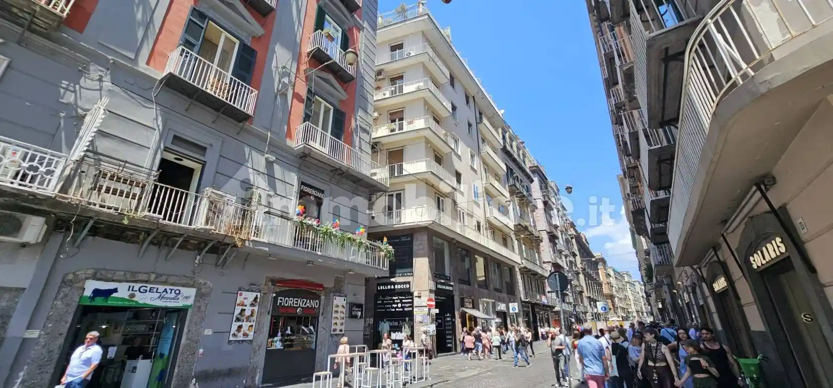 Appartamento in affitto a Napoli