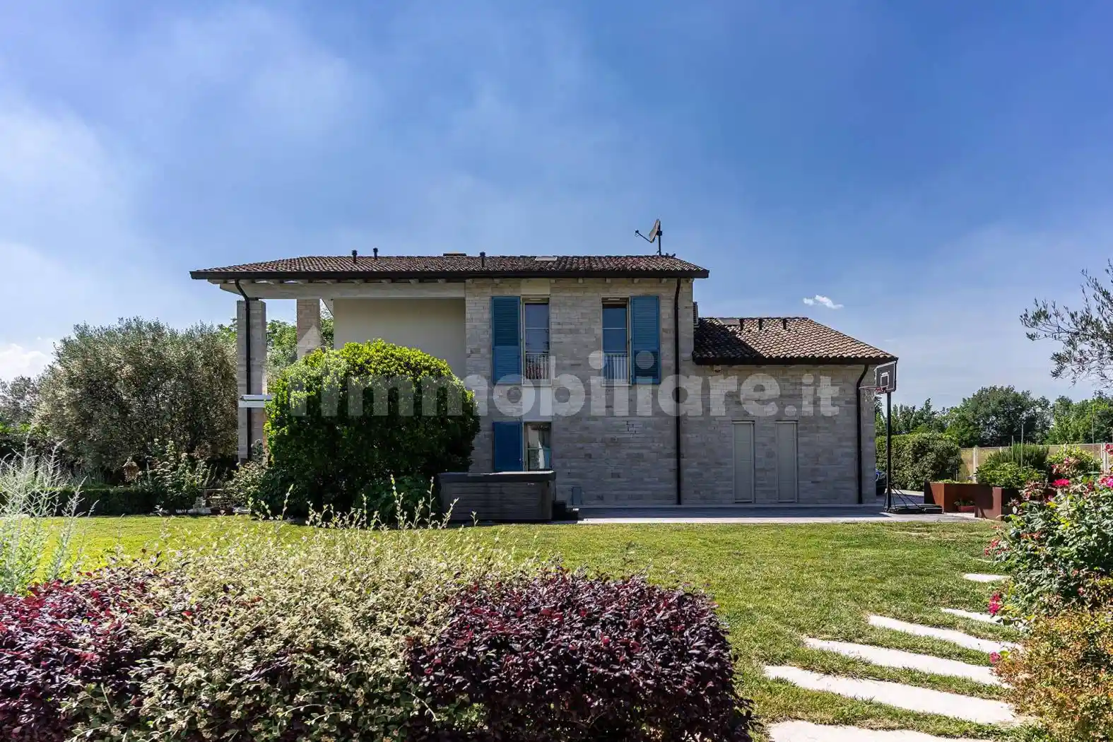 Villa in vendita a Poviglio