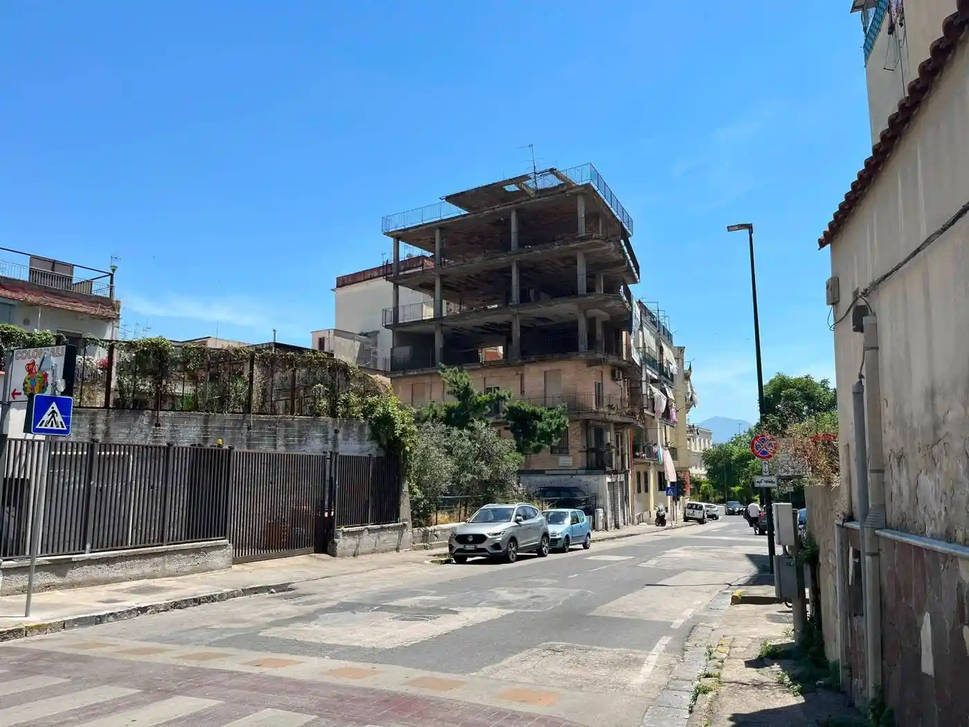 Palazzo - Edificio in vendita a Napoli