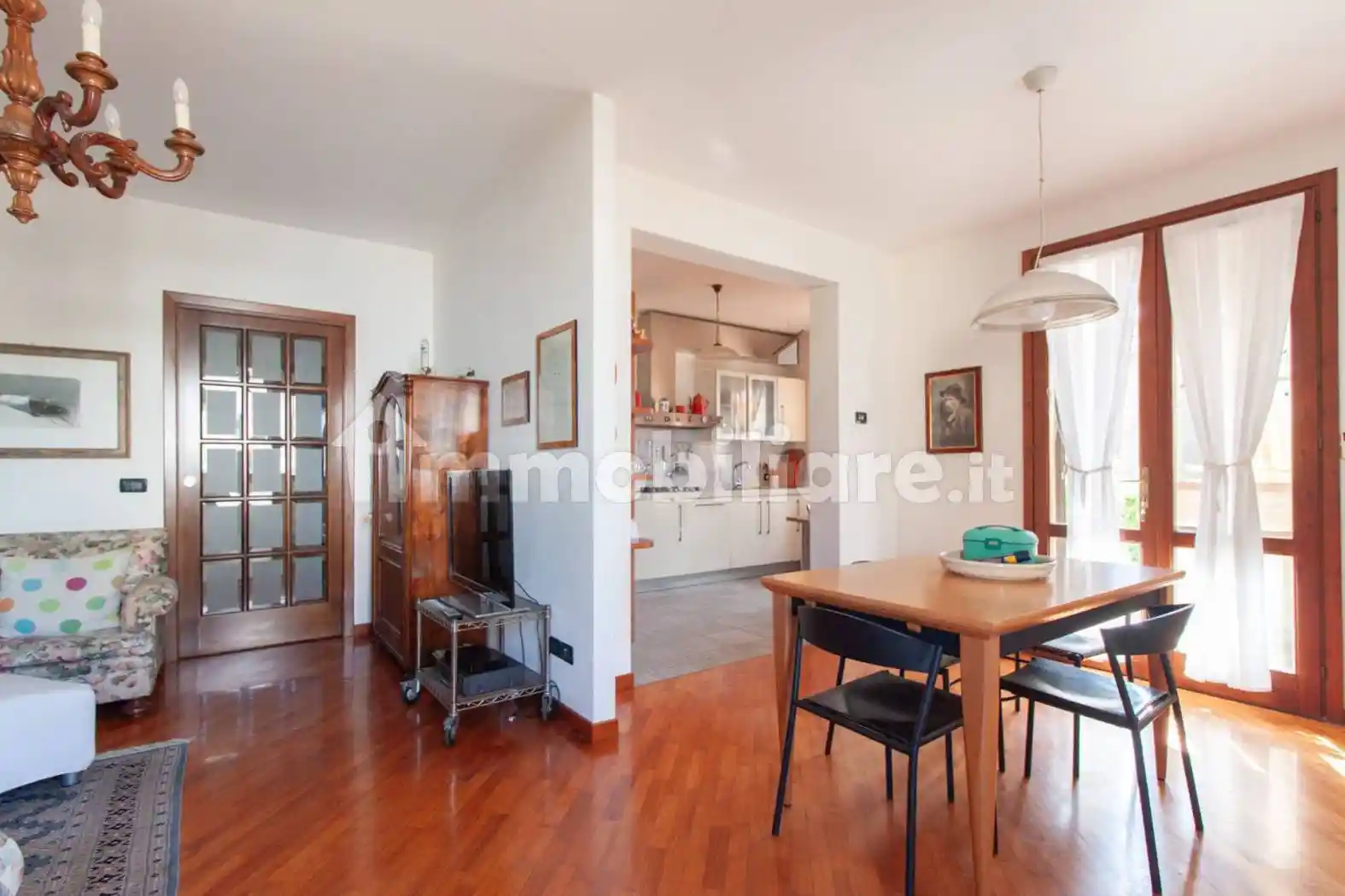 Appartamento in vendita a Cascina