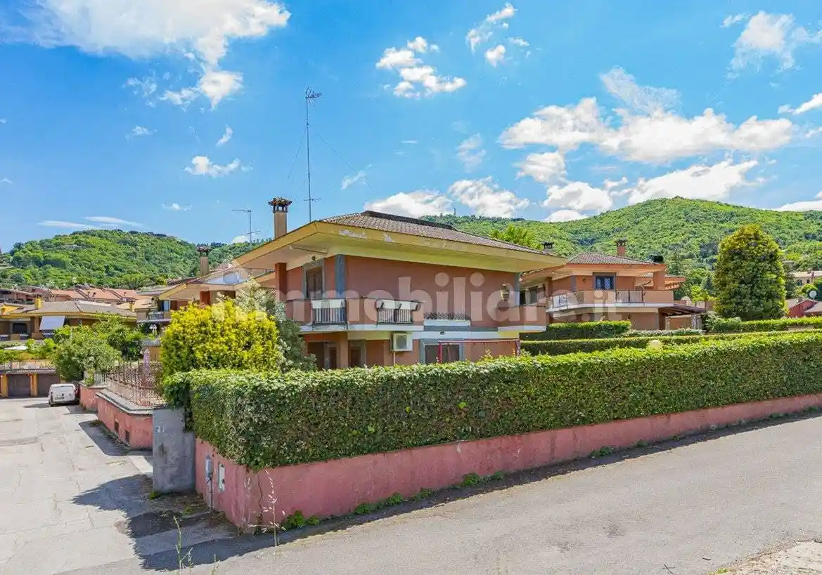 Villa in vendita a Monte Porzio Catone